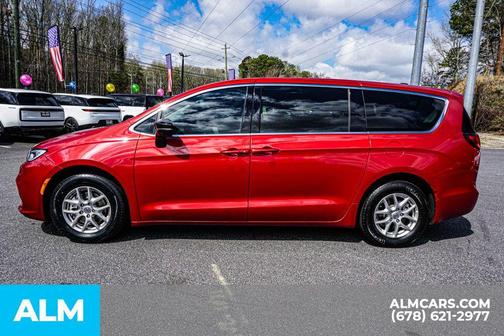 2024 Chrysler Pacifica Touring-L