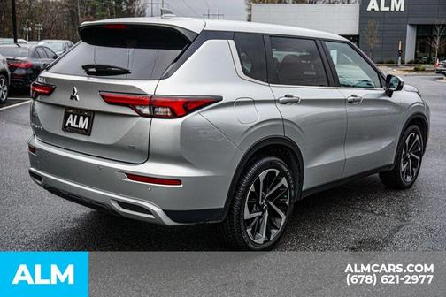 2024 Mitsubishi Outlander SE