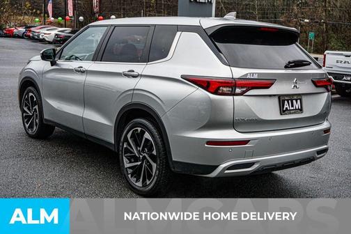 2024 Mitsubishi Outlander SE