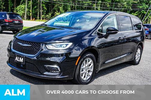 2024 Chrysler Pacifica Touring-L