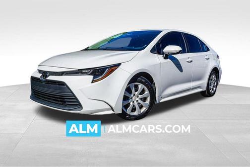 Wind Chill Pearl / Midnight Black Metallic 2023 Toyota Corolla LE