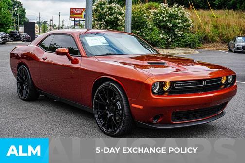 2021 Dodge Challenger SXT