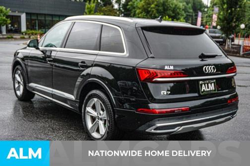 2024 Audi Q7 45 Premium Plus