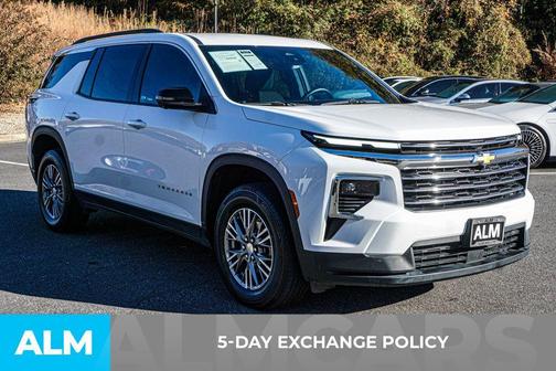 2024 Chevrolet Traverse LT