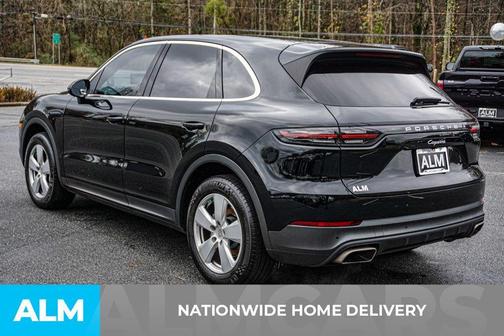 2022 Porsche Cayenne Base