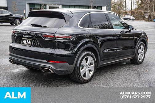 2022 Porsche Cayenne Base