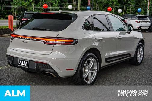 2022 Porsche Macan Base