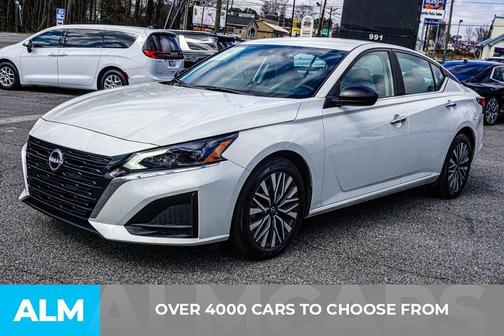 2025 Nissan Altima SV