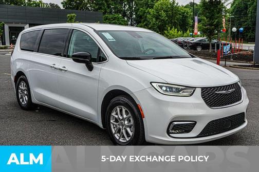 2024 Chrysler Pacifica Touring-L
