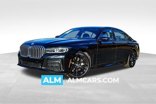 2022 BMW 740 i