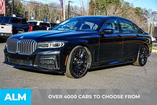 2022 BMW 740 i