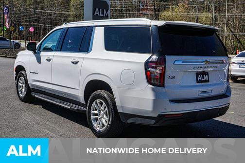 2023 Chevrolet Suburban LT