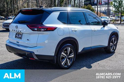 2025 Nissan Rogue SL