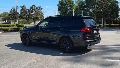 2025 BMW X7 xDrive40i