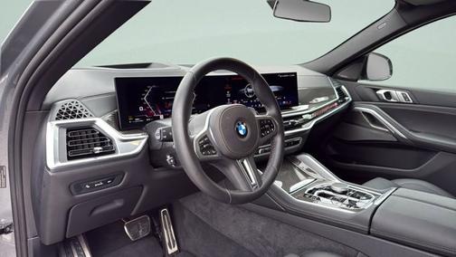 2026 BMW X6 M60i