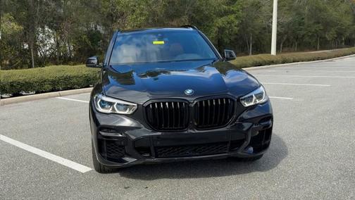 2022 BMW X5 M50i