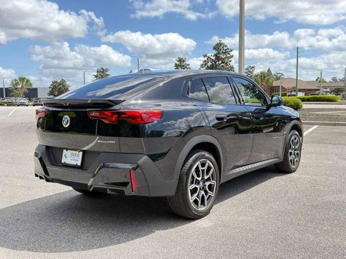 Black Sapphire Metallic 2025 BMW X2 xDrive28i