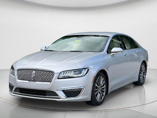 Ingot Silver Metallic 2019 Lincoln MKZ Standard
