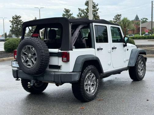 Bright White Clearcoat 2017 Jeep Wrangler Unlimited Rubicon
