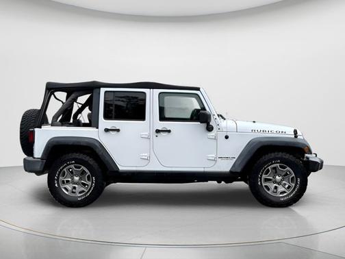 Bright White Clearcoat 2017 Jeep Wrangler Unlimited Rubicon