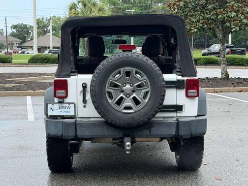 Bright White Clearcoat 2017 Jeep Wrangler Unlimited Rubicon
