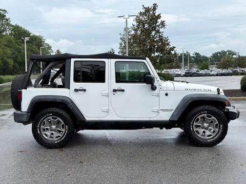 Bright White Clearcoat 2017 Jeep Wrangler Unlimited Rubicon