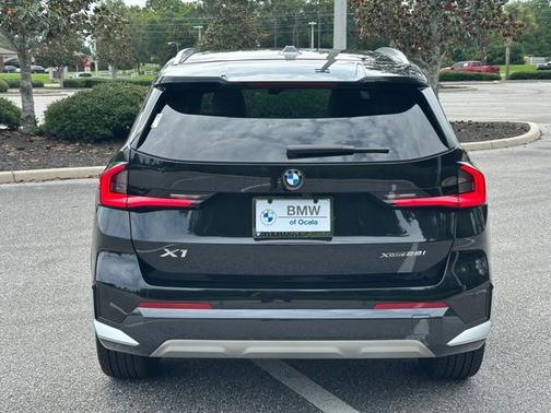 Black Sapphire Metallic 2026 BMW X1 xDrive28i