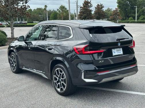 Black Sapphire Metallic 2026 BMW X1 xDrive28i
