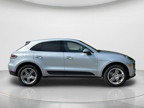 2020 Porsche Macan S