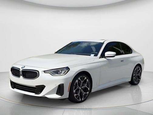 Mineral White Metallic 2025 BMW 230 230i