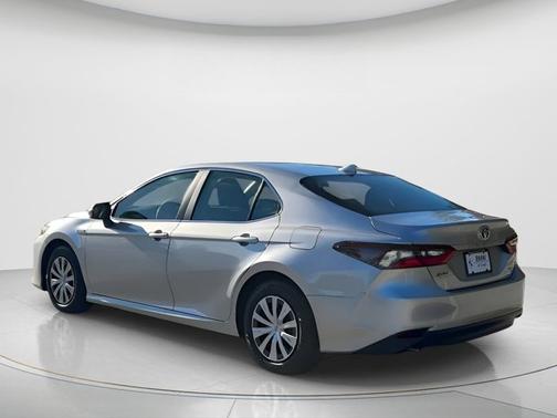 2021 Toyota Camry Hybrid LE