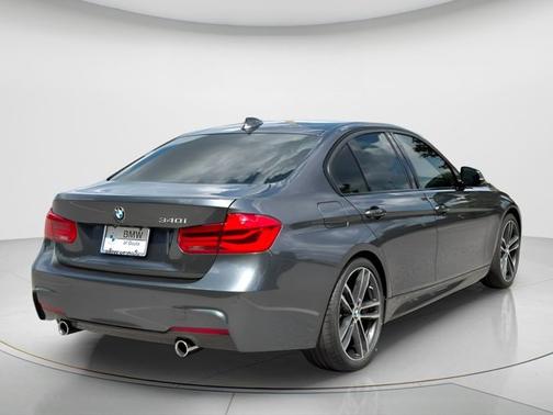 Mineral Gray Metallic 2018 BMW 340 i