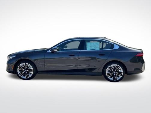 2025 BMW 530 530i