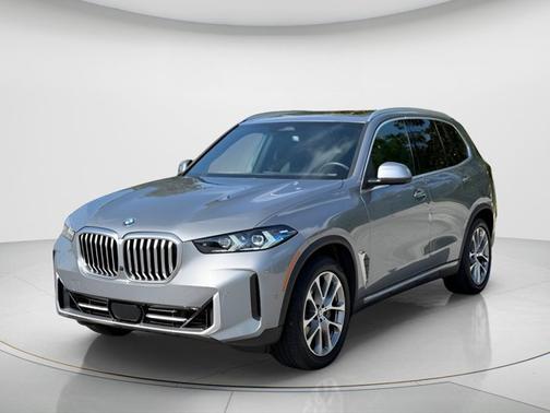 Skyscraper Grey Metallic 2024 BMW X5 sDrive40i