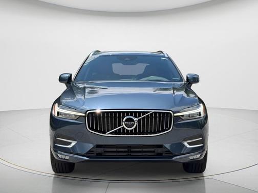 Denim Blue Metallic 2021 Volvo XC60 Inscription