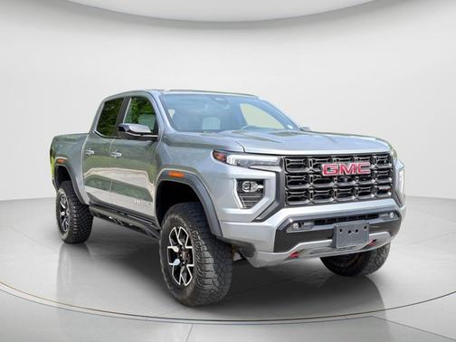 Sterling Metallic 2024 GMC Canyon 4WD AT4X