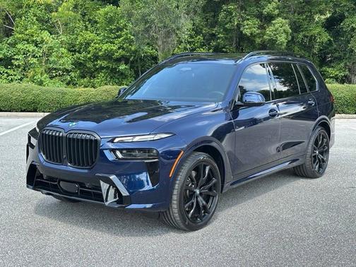 Tanzanite Blue II Metallic 2026 BMW X7 xDrive40i