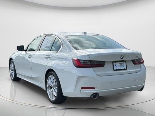 Alpine White 2025 BMW 330 330i