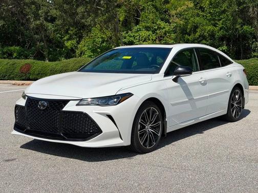 Wind Chill Pearl 2019 Toyota Avalon XSE