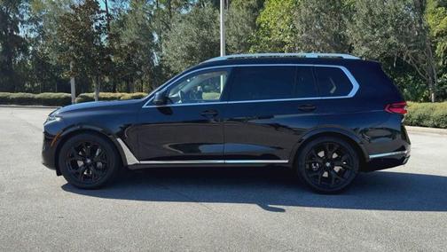 2025 BMW X7 xDrive40i