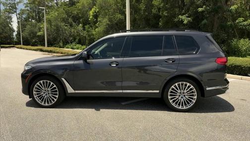 2022 BMW X7 xDrive40i