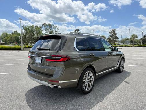 2024 BMW X7 xDrive40i