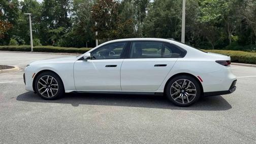 2024 BMW 760 760i xDrive