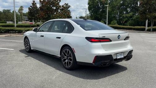 2024 BMW 760 760i xDrive