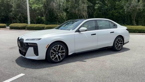 2024 BMW 760 760i xDrive