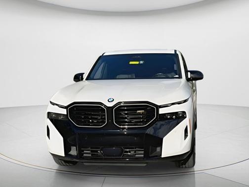 2024 BMW XM Base