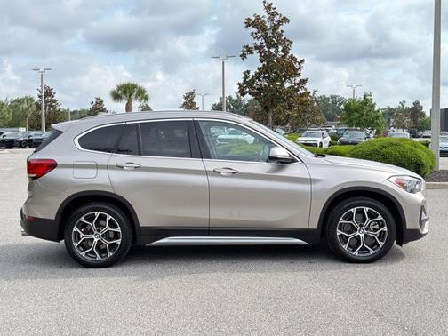 Cashmere Silver Metallic 2021 BMW X1 sDrive28i
