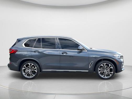 Arctic Gray Metallic 2021 BMW X5 xDrive40i