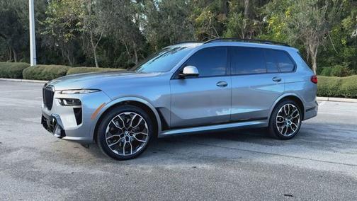 2025 BMW X7 xDrive40i