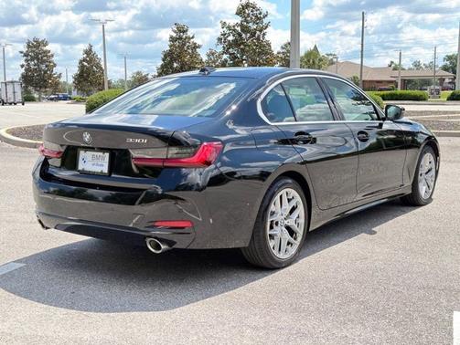 Jet Black 2025 BMW 330 330i